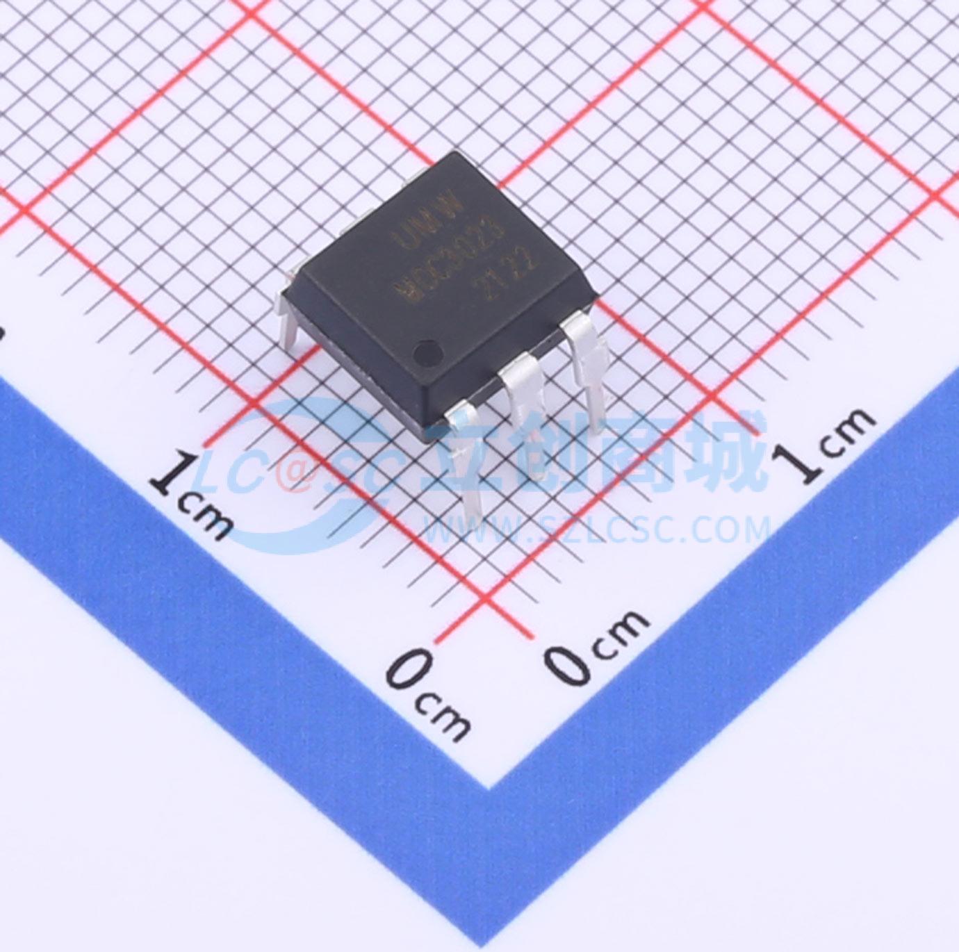 Optocoupler TRIAC MOC3023M(UMW) DIP-6 400V - Techcore Việt Nam