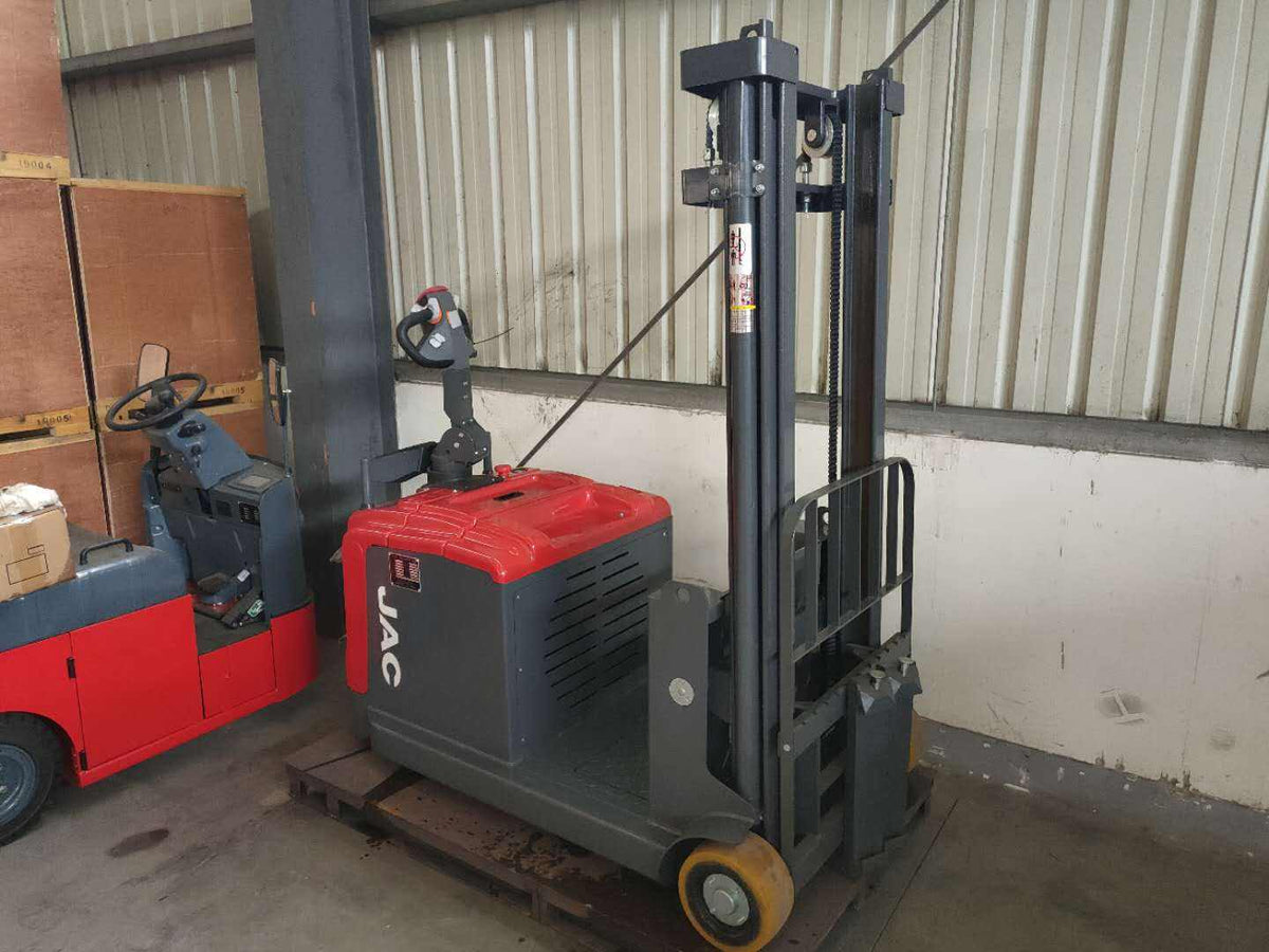Xe nâng điện đứng lái ( Xe nâng điện tự hành )