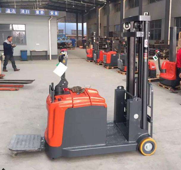 Xe nâng điện đứng lái ( Xe nâng điện tự hành )