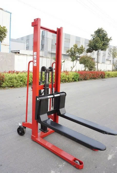 Xe nâng tay cao thủy lực