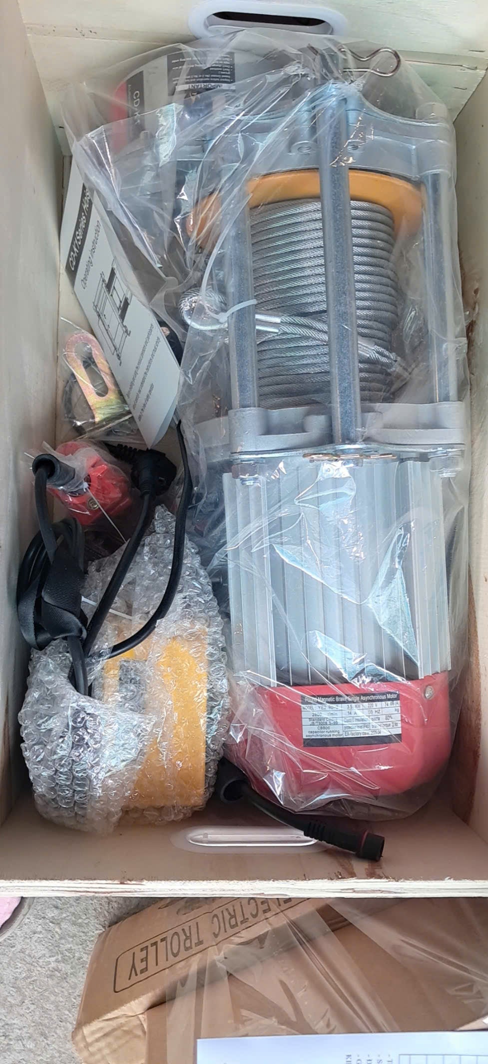 Tời CD K1 tốc chậm, tốc nhanh, cáp 30m- 100m, điện áp 220v,380v