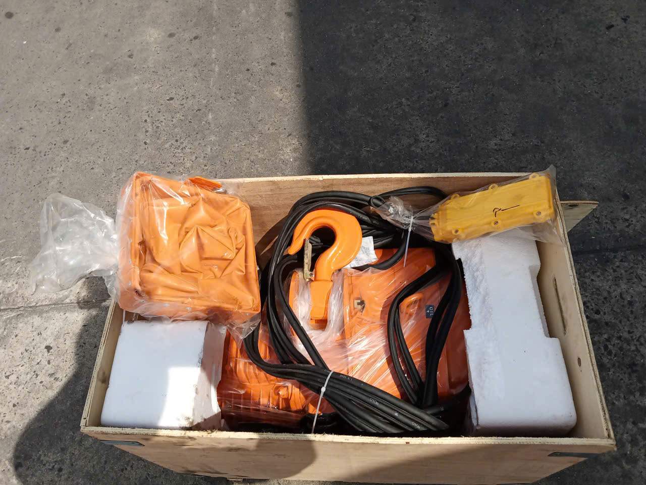 Palang xích điện 3 pha KOIO