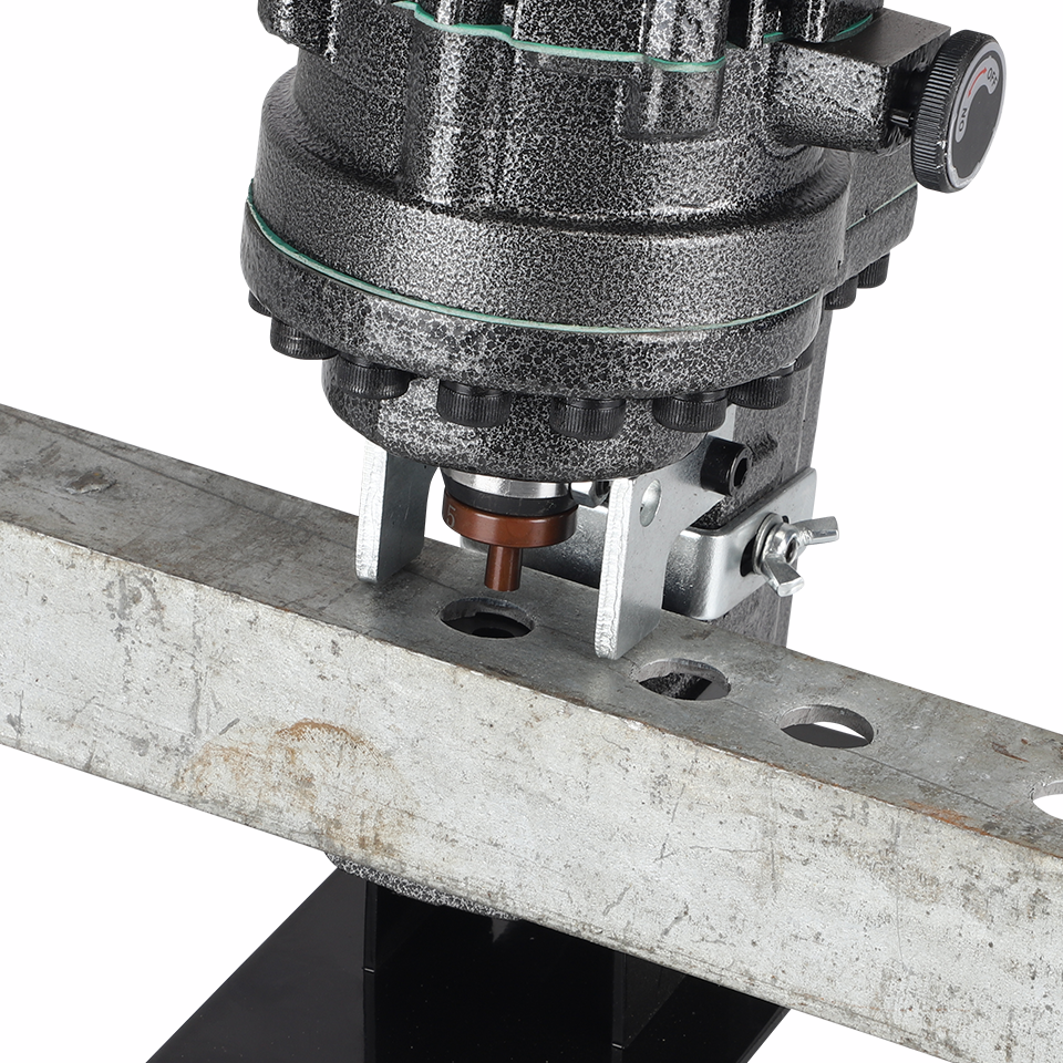 Máy Đột Lỗ Thủy Lực Cầm Tay Chạy Pin