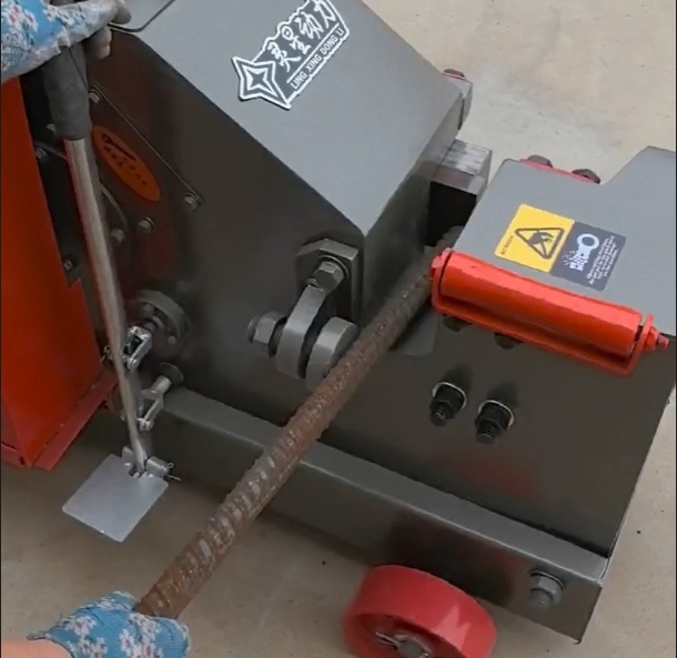 Máy Cắt Sắt GQ40 – GQ45 – GQ50