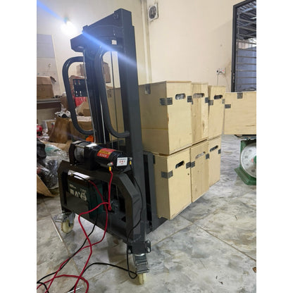 Xe Nâng Hàng 2 Tầng  Tời Điện 12V 3500LB - Bình 20A 1.6M Có Điều Khiển Từ Xa